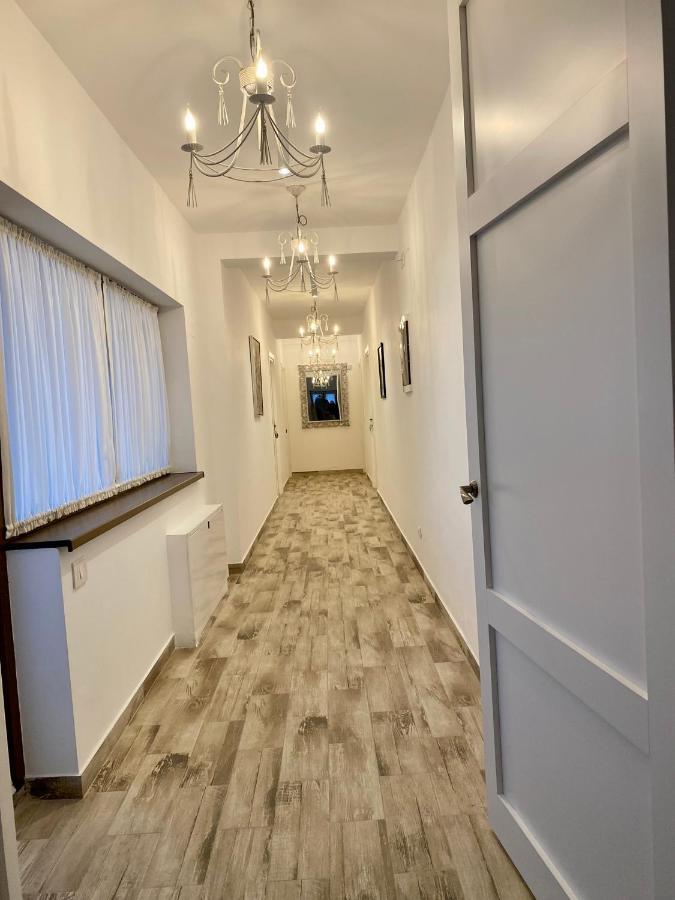 Pensiunea Charlotte Boutique Bacau Exterior photo
